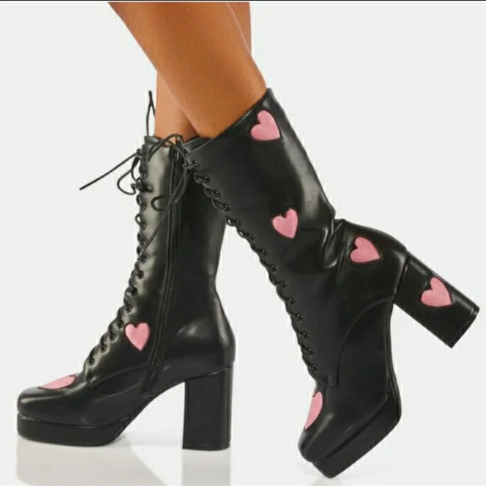 Dolls Kill Candy Floss Pink Heart Platform Laced-Up Boots NEW IN THE BOX